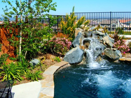 Landscaping Ideas around Above Ground Pools