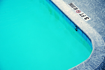 salt water pool cloudy and green