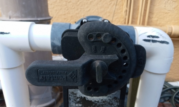 Know Your Pool Valves and What They Do